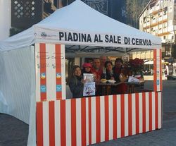 Occupare suolo pubblico per il mantenimento di chioschi di piadina ed edicole